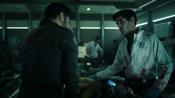 The Expanse S03E12 Still - Kiril Mitev as Belter Medic