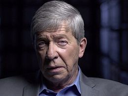Joe Kenda in Homicide Hunter (2011)