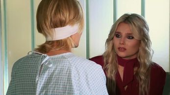 Lucila Gandolfo and Valentina Zenere in Soy Luna (2016)