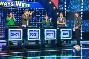 Dingdong Dantes, Aloy Adlawan, Suzette Doctolero, Dode Cruz, and Denoy Navarro-Punio in Family Feud Philippines (2022)