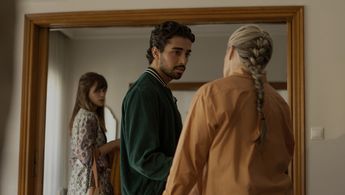 Glenn Close, Shervin Alenabi, and Niv Sultan in Tehran (2020)