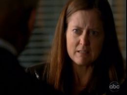 Kathleen Mary Carthy plays Lorraine DiNovi on Castle Season 3 Ep. 21 'The Dead Pool'.