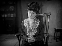Maud Gill in The Farmer's Wife (1928)