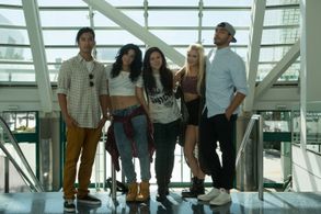 Jordan Rodrigues, Marissa Heart, Robert Roldan, Sophia Aguiar, and Taeko McCarroll in Breaking Through (2015)