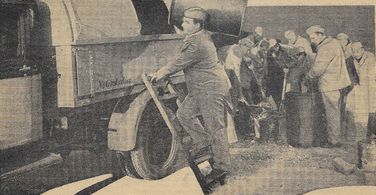 Leslie Fuller in The Outcast (1934)