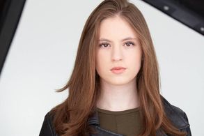 Olivia Gropp Headshot