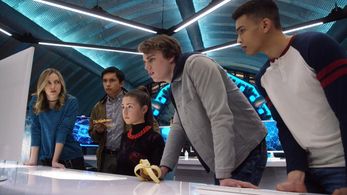 Still of Sydney Scotia, Ajay Parikh-Friese, Hannah VandenBygaart, Ty Wood and Gabriel Darku in Reboot: The Guardian Code