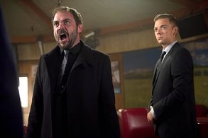 Mark Sheppard and Sean Hewlett in Supernatural (2005)