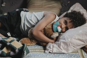 BTS of Baeyen Hoffman on the set of The Strangers’ Case