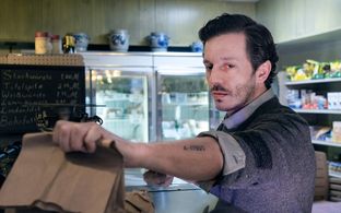 Andrew Bering in Nakam