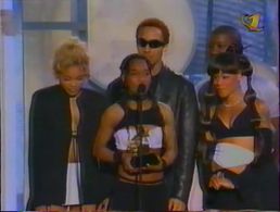 Lisa 'Left Eye' Lopes and Tionne 'T-Boz' Watkins in The 42nd Annual Grammy Awards (2000)