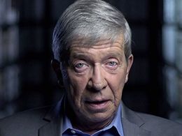 Joe Kenda in Homicide Hunter (2011)