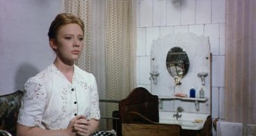 Lyudmila Saveleva in Sunflower (1970)