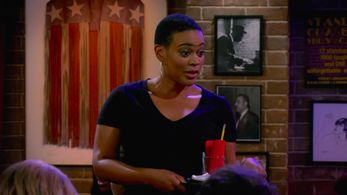 Malika Williams in 2 Broke Girls (2011)