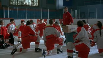 Matt Doherty, Colombe Jacobsen-Derstine, Marguerite Moreau, Jeffrey Nordling, Elden Henson, and Shaun Weiss in D3: The M