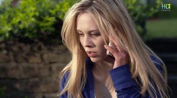 Kelcie Stranahan in Last Hours in Suburbia (2012)