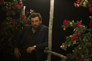 Hovik Keuchkerian in The Night Manager (2016)