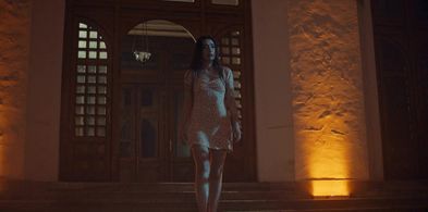 Neslihan Atagül in Oh Belinda (2023)