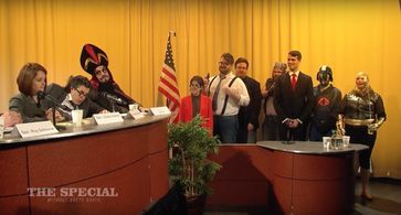 Lauren Ashley Carter, Dan Chamberlain, Sebastian DiNatale, and Ana Fabrega in The Special Without Brett Davis (2015)