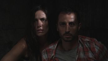 Zoé Félix and Arié Elmaleh in Captifs (2010)