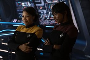 Still of Mica Burton and Ashlei Sharpe Chestnut in Star Trek: Picard (2023)