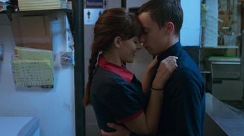 Keir Gilchrist and Aubrey Peeples in Heartthrob (2017)