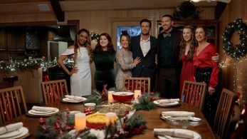 Cynthia Gibb, Stefanie Black, Kim Shaw, Shanica Knowles, Jesse Kove, Katrina Norman, and Clayton James in Christmas on t