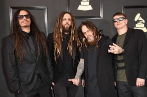 Reginald 'Fieldy' Arvizu, James 'Munky' Shaffer, Brian 'Head' Welch, and Ray Luzier