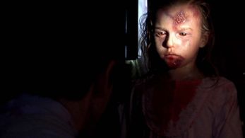 Jorge-Yamam Serrano and Claudia Silva in REC (2007)