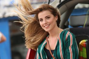 Ezgi Eyüboglu in Travel Mates 2 (2018)