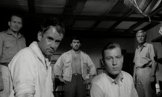 Mario Adorf, Ian Bannen, Denholm Elliott, Hansjörg Felmy, and Peter van Eyck in Station Six Sahara (1963)
