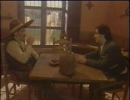 Víctor González and Mauricio Ochmann in Azul tequila (1998)