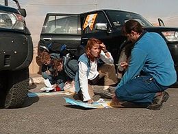 Amie Barsky, Paul J. Alessi, Emily Hoyt, and Nancy Hoyt in The Amazing Race (2001)