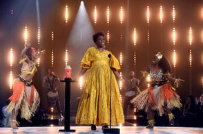 Leslie Jones and Kevin Mazur at an event for 2021 MTV Movie & TV Awards (2021)