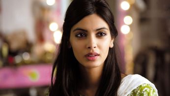Diana Penty in Cocktail (2012)