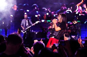 Arnel Pineda in Independent Lens: Don't Stop Believin': Everyman's Journey (2013)