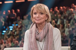 Uschi Glas in Das Spiel beginnt! (2015)
