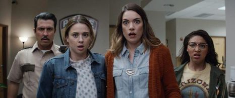 Nick Gomez, J.J. Nolan, Gabrielle Elyse, and Mary Nepi in Snatchers (2017)