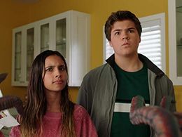 Maxwell Acee Donovan and Kylie Cantrall in Gabby Duran & The Unsittables (2019)