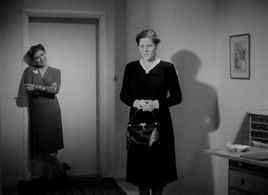 Dagny Lind and Marianne Löfgren in Crisis (1946)