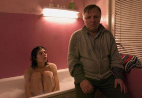 Axel Prahl and Margarita Breitkreiz in Der Grenzer und das Mädchen (2005)