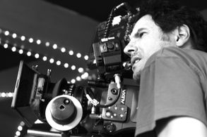 Carlos Cuarón shooting Besos de aúcar