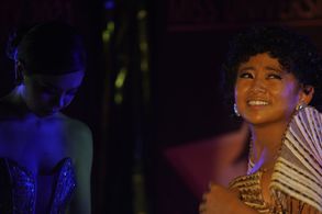 Ella Cruz and Rose Van Ginkel in Gluta (2021)