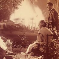 Daniel L. Haynes and Elizabeth Patterson in So Red the Rose (1935)