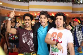 Siddharth, Ali Zafar, and Divyendu Sharma in Chashme Baddoor (2013)