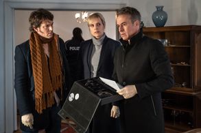 Marco Girnth, Melanie Marschke, and Steffen Schroeder in Leipzig Homicide (2001)