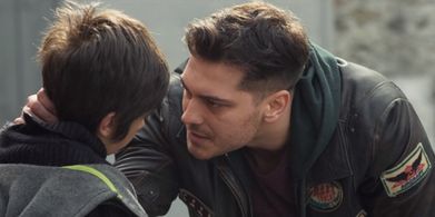 Çagatay Ulusoy and Görkem Mete Demir in The Protector (2018)