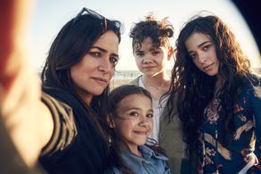Pamela Adlon, Mikey Madison, Hannah Riley, and Olivia Edward in Better Things (2016)