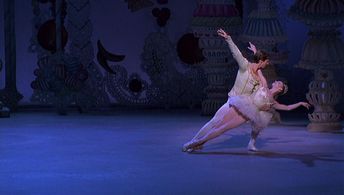 Darci Kistler and Damian Woetzel in The Nutcracker (1993)