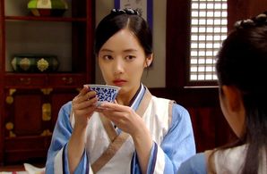 Ah Jung Yoon in The Empress Ki (2013)